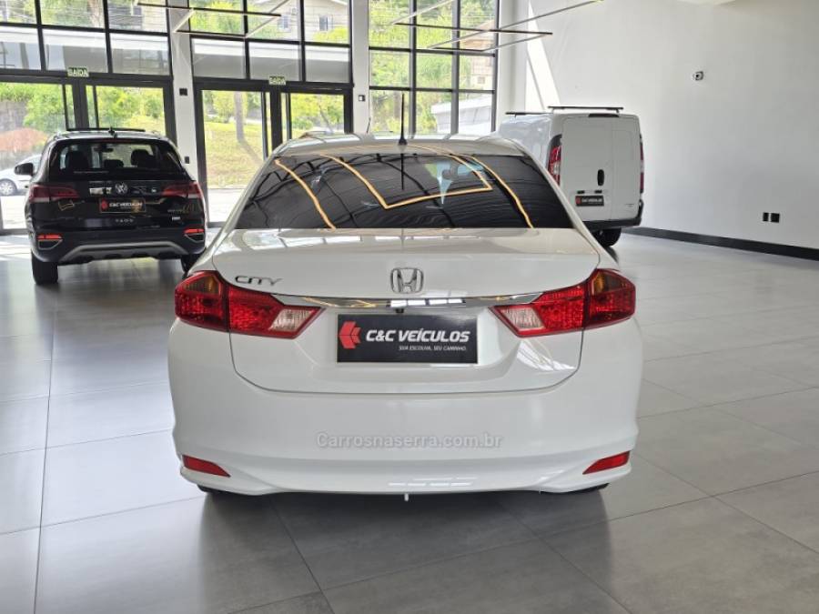 HONDA - CITY - 2017/2017 - Branca - R$ 76.000,00