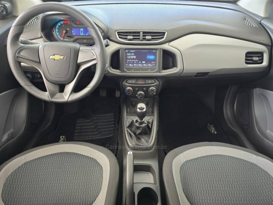 CHEVROLET - ONIX - 2015/2015 - Prata - R$ 47.000,00