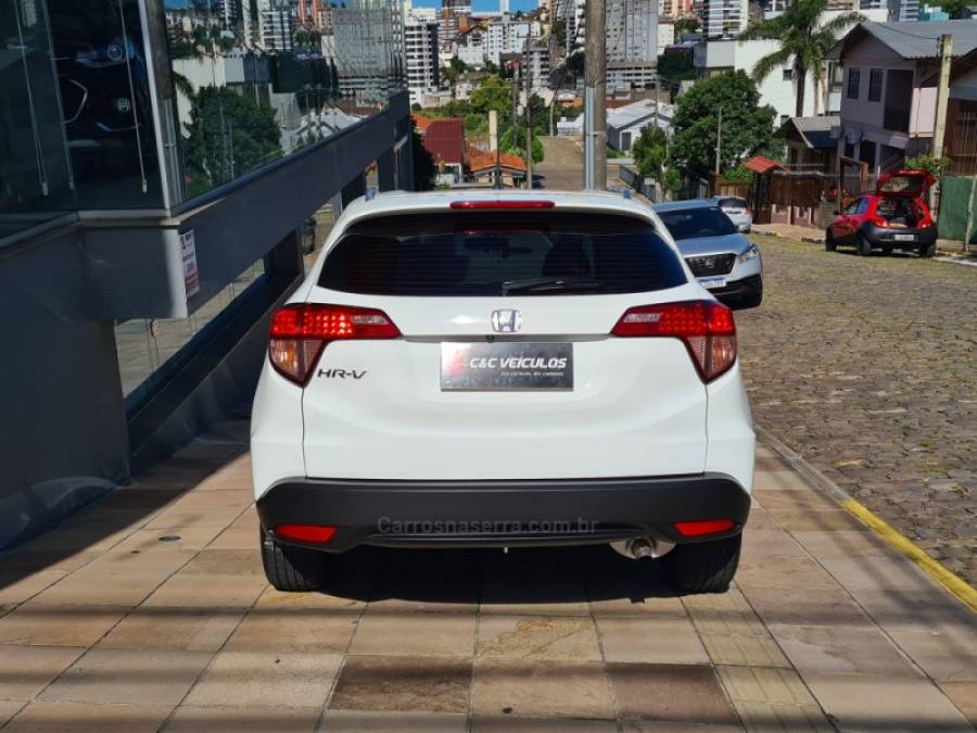 HONDA - HR-V - 2016/2017 - Branca - R$ 92.000,00