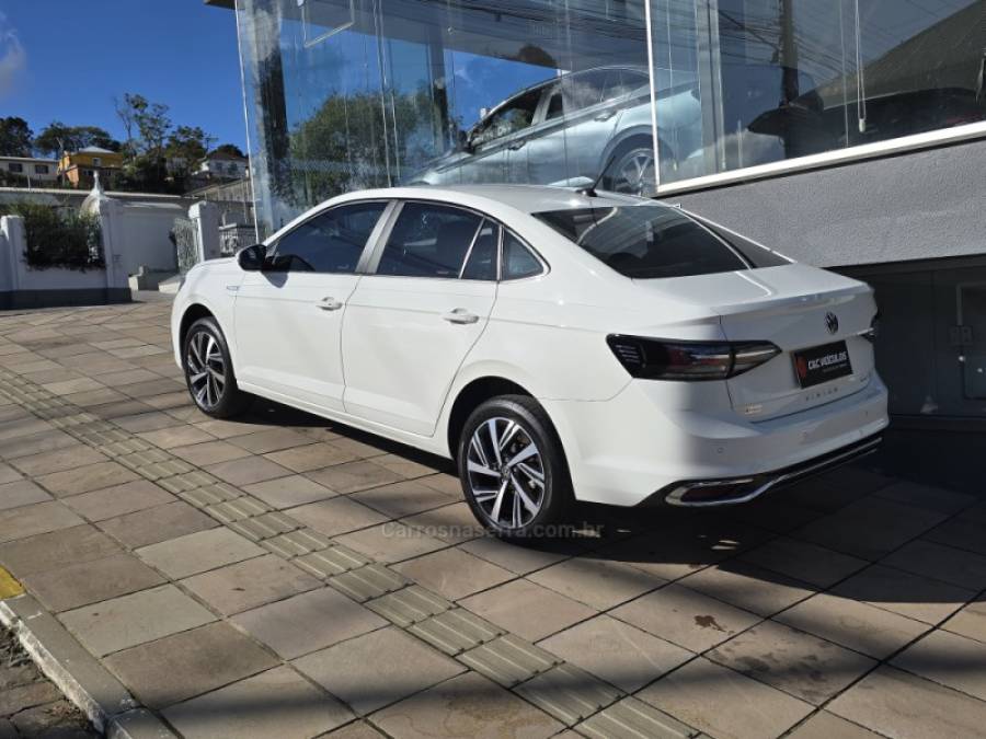 VOLKSWAGEN - VIRTUS - 2023/2023 - Branca - R$ 117.000,00