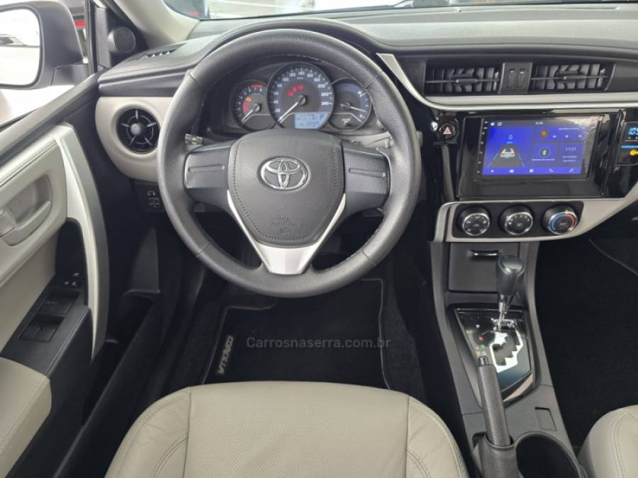 TOYOTA - COROLLA - 2019/2019 - Branca - R$ 92.500,00