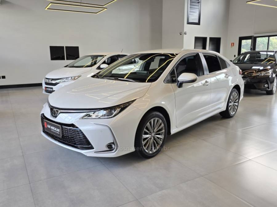 TOYOTA - COROLLA - 2024/2024 - Branca - R$ 149.000,00