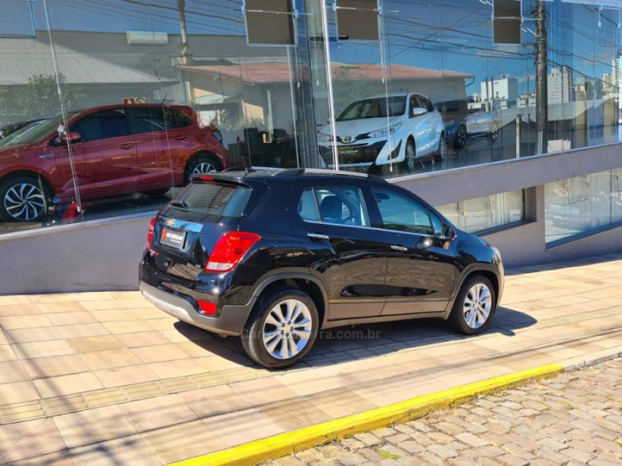 CHEVROLET - TRACKER - 2017/2017 - Preta - R$ 89.000,00