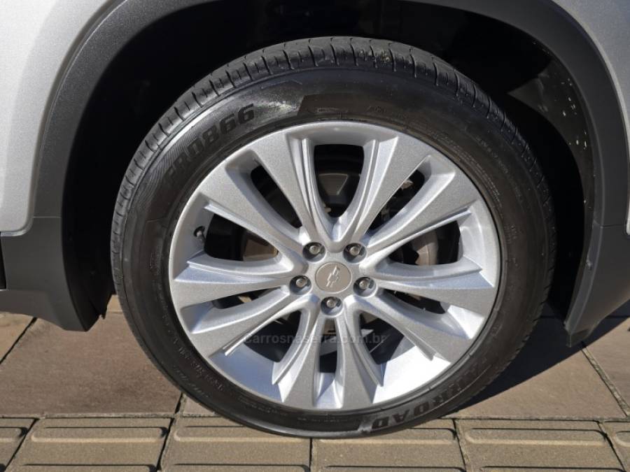 CHEVROLET - TRACKER - 2018/2018 - Prata - R$ 91.000,00