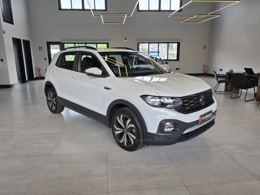 VOLKSWAGEN - T-CROSS - 2023/2024 - Branca - R$ 122.000,00