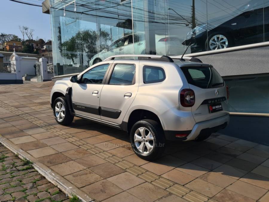 RENAULT - DUSTER - 2020/2021 - Prata - R$ 88.000,00