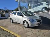 CHEVROLET - ONIX - 2015/2015 - Prata - R$ 47.000,00
