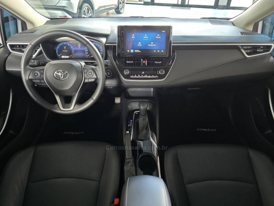TOYOTA - COROLLA - 2024/2024 - Branca - R$ 149.000,00