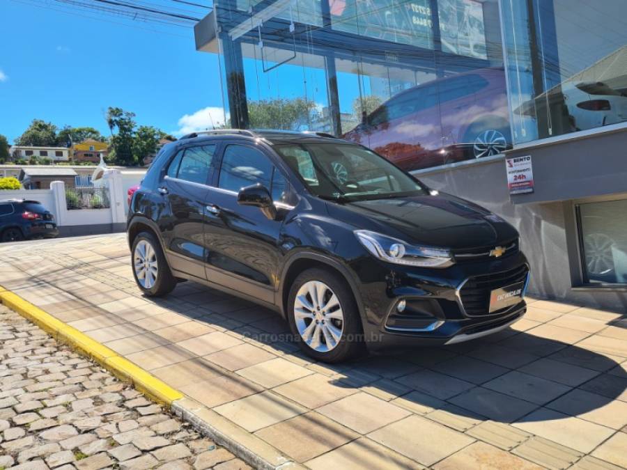 CHEVROLET - TRACKER - 2017/2017 - Preta - R$ 89.000,00